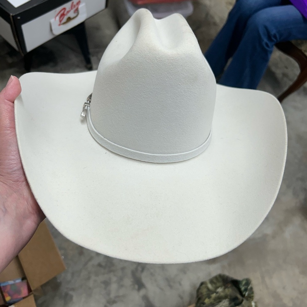 White Cowboy Hat